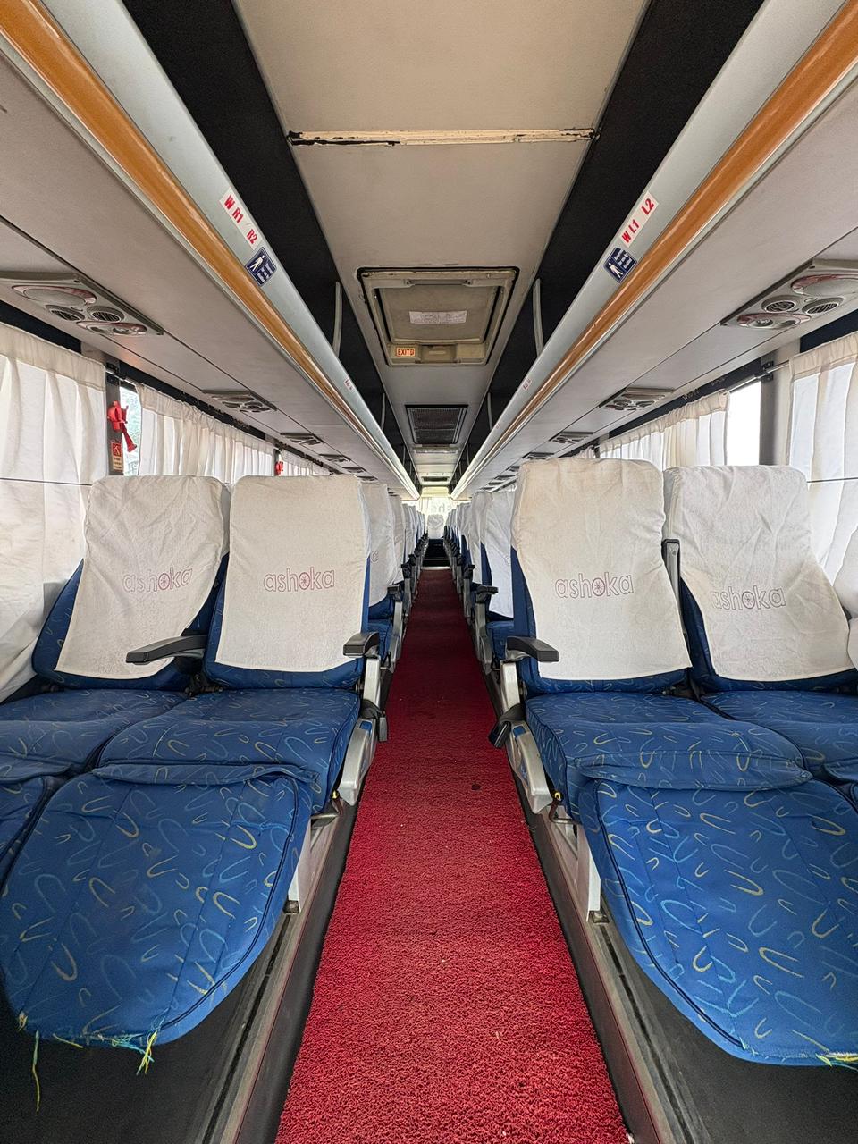 Scania Scania Multiaxle Semi Sleeper interior view 2