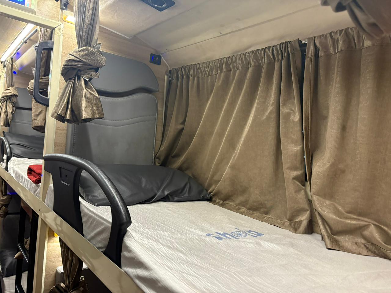 Scania Scania Sleeper interior view 2